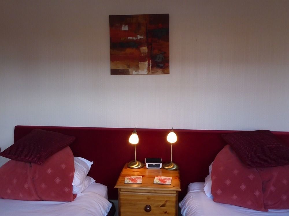 Penryn Guest House, Ensuite Rooms, Free Parking And Free Wifi Stratford-upon-Avon Bagian luar foto